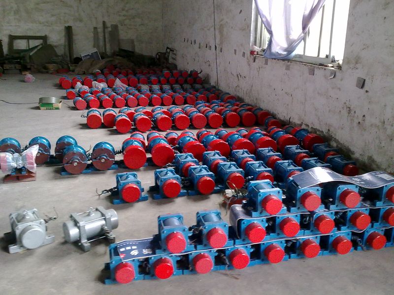 各種型號振動電機